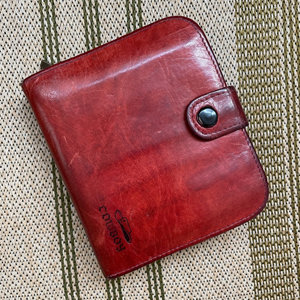 COWBOY: vintage leather wallet